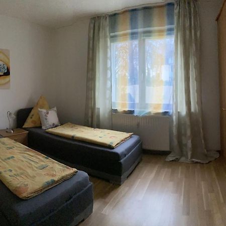 Ferien-Und-Messeappartement-Falke Fürth Esterno foto