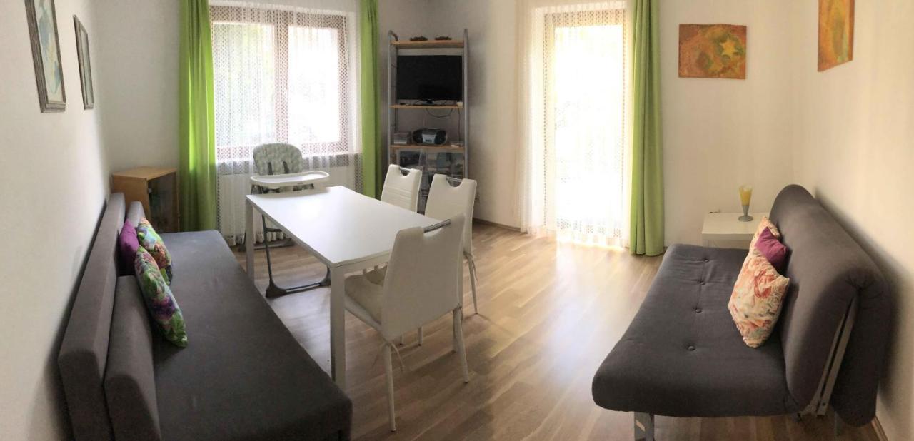 Ferien-Und-Messeappartement-Falke Fürth Esterno foto